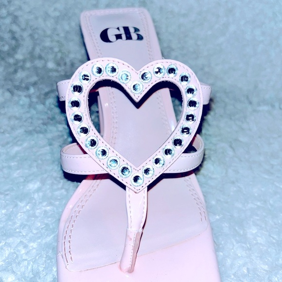 Gianni Bini Rhinestone Heart Platform Thong Sandals - Picture 7 of 8